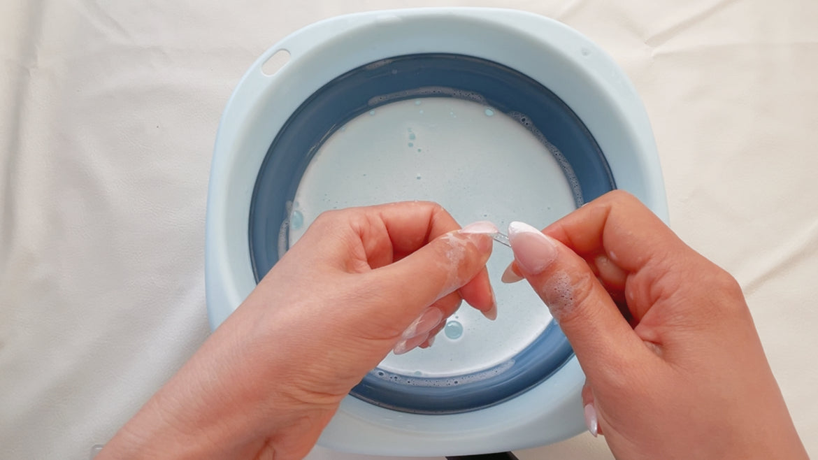 How to Gently Remove Your NAILMANCE Press-On Nails